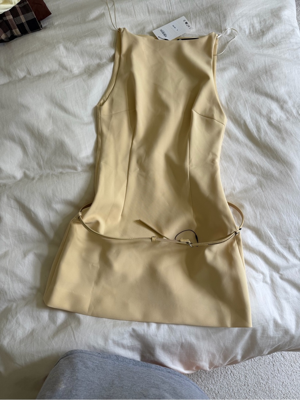 Zara Pale Yellow Sleeveless Mini Dress with Thin Belt